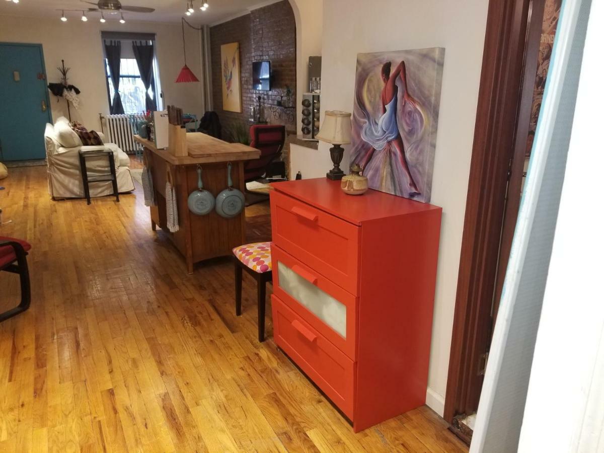Fully Furnished Entire Floor Apartment In Historic Harlem New York Exteriör bild
