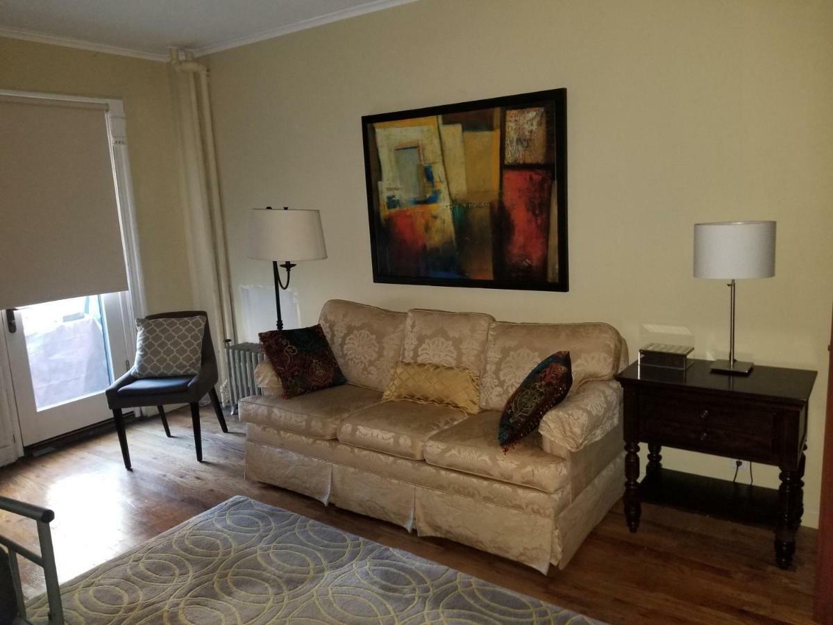 Fully Furnished Entire Floor Apartment In Historic Harlem New York Exteriör bild
