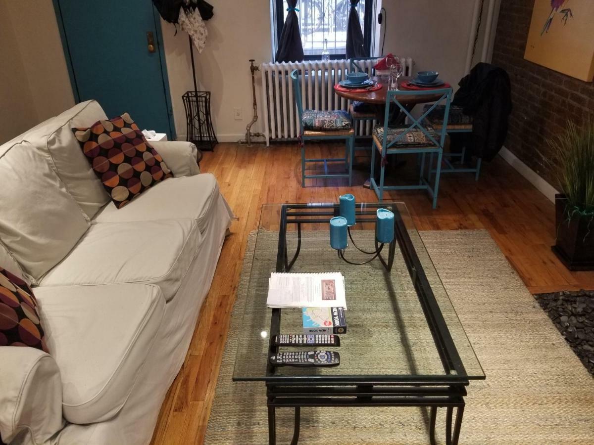 Fully Furnished Entire Floor Apartment In Historic Harlem New York Exteriör bild